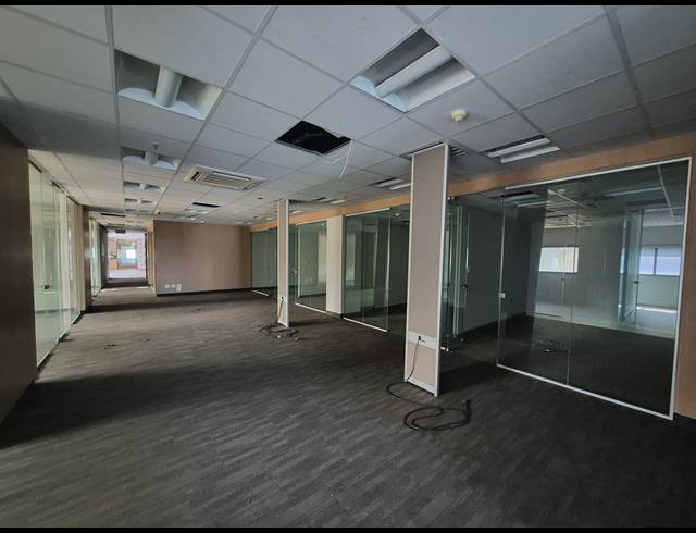 661M² OFFICE TO LET IN SANDTON CENTRAL